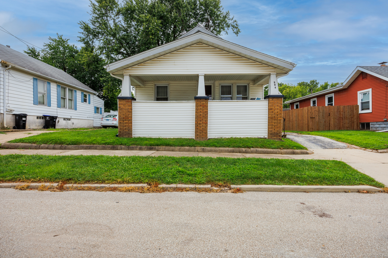 506 W Bissell Street, Bloomington, IL 61701