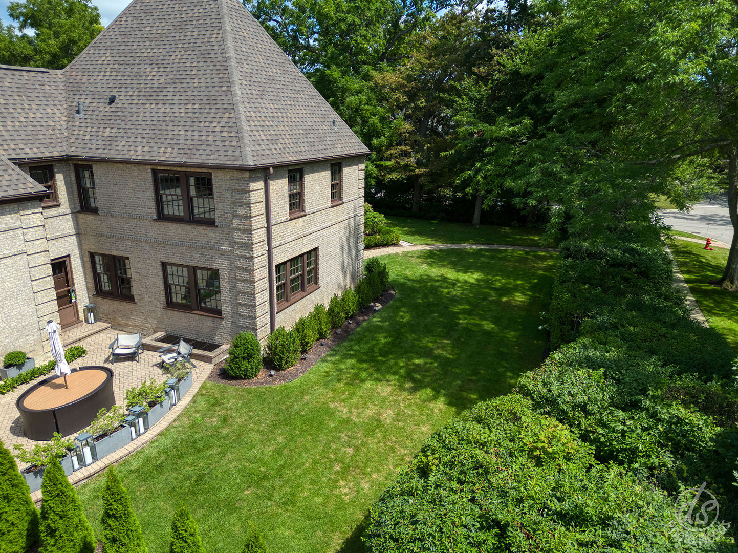 1610 Linden Avenue, Highland Park, IL 60035