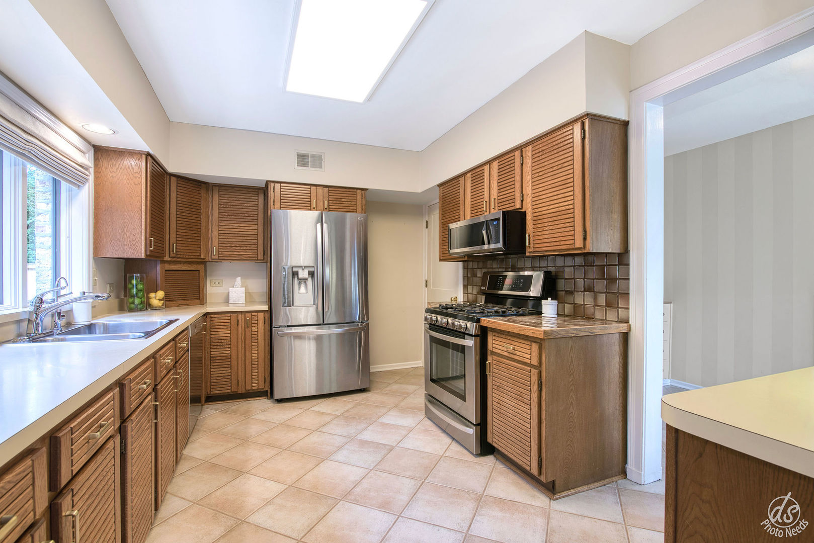 1610 Linden Avenue, Highland Park, IL 60035
