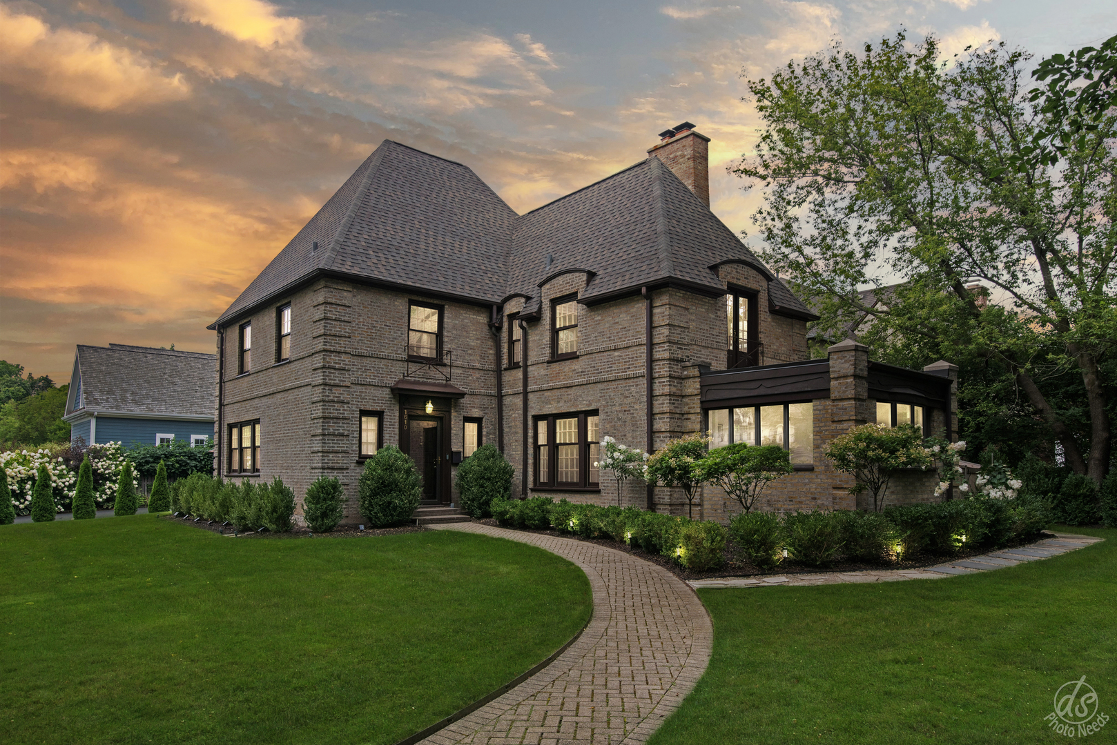 1610 Linden Avenue, Highland Park, IL 60035