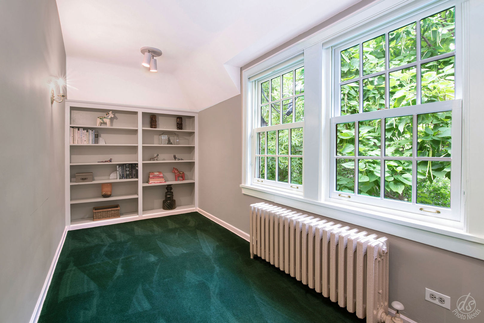1610 Linden Avenue, Highland Park, IL 60035