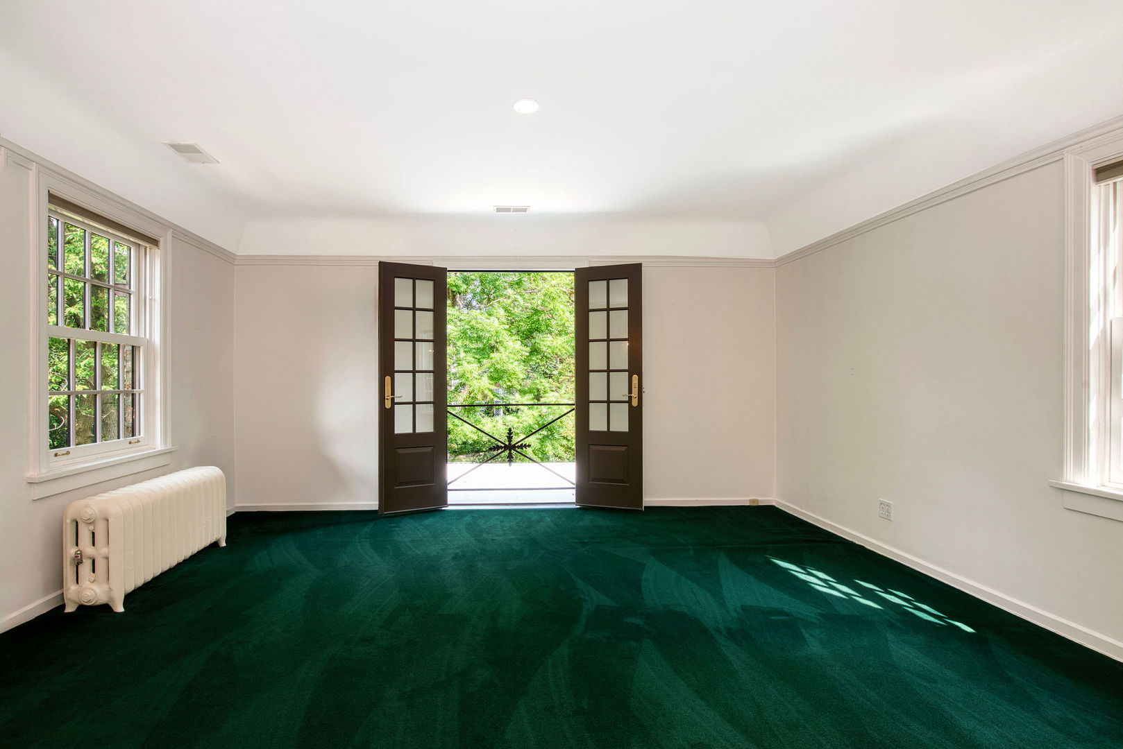 1610 Linden Avenue, Highland Park, IL 60035