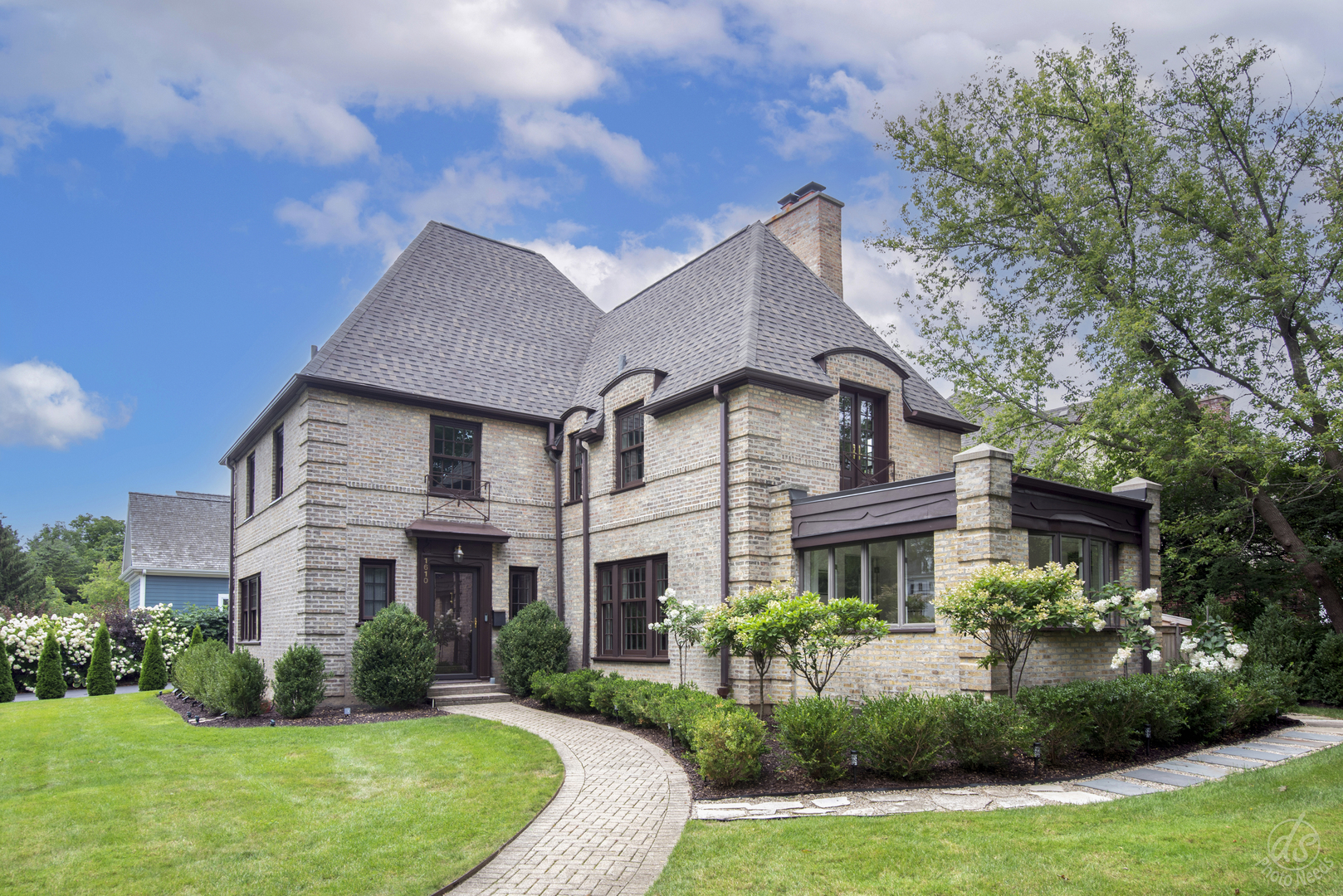1610 Linden Avenue, Highland Park, IL 60035