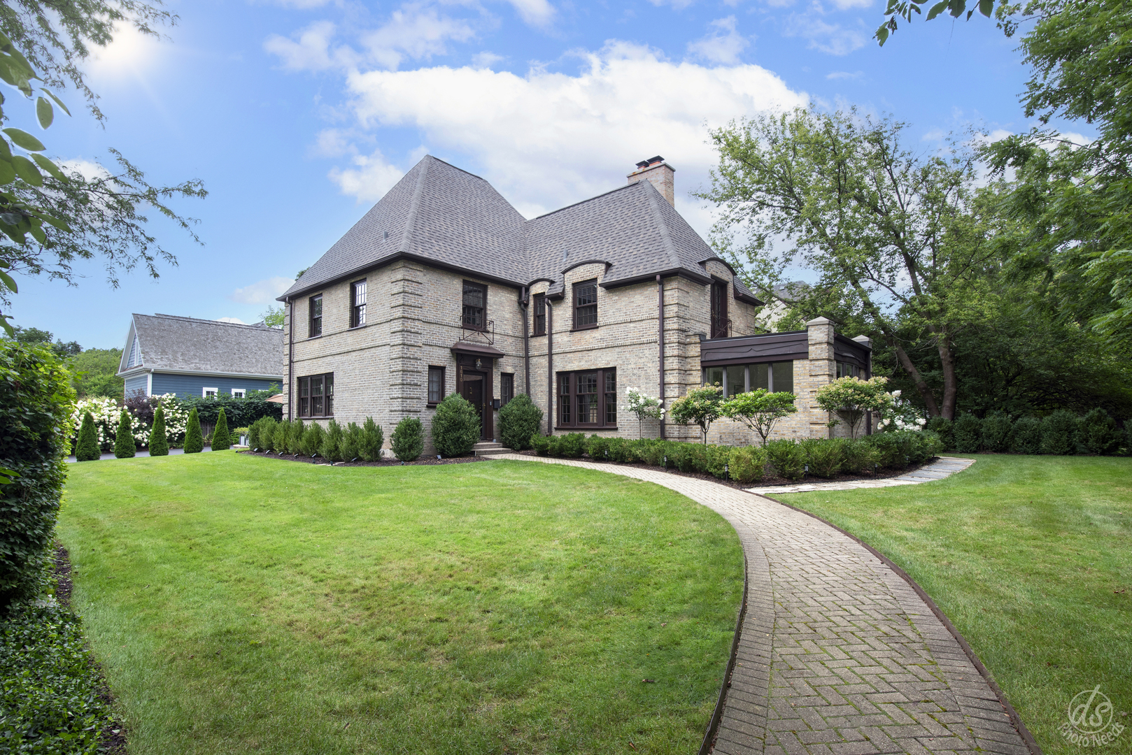 1610 Linden Avenue, Highland Park, IL 60035