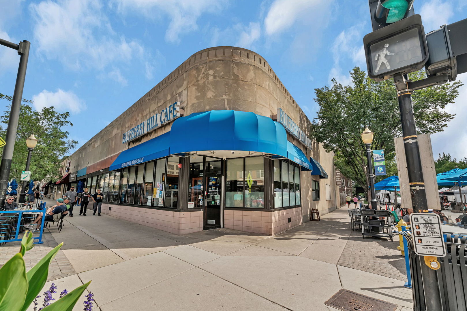 75 E Harris Avenue #1E, La Grange, IL 60525