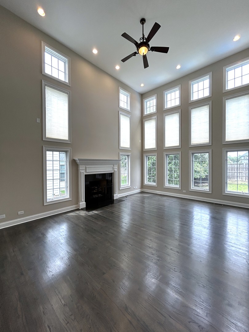 3932 Bluejay Lane, Naperville, IL 60564