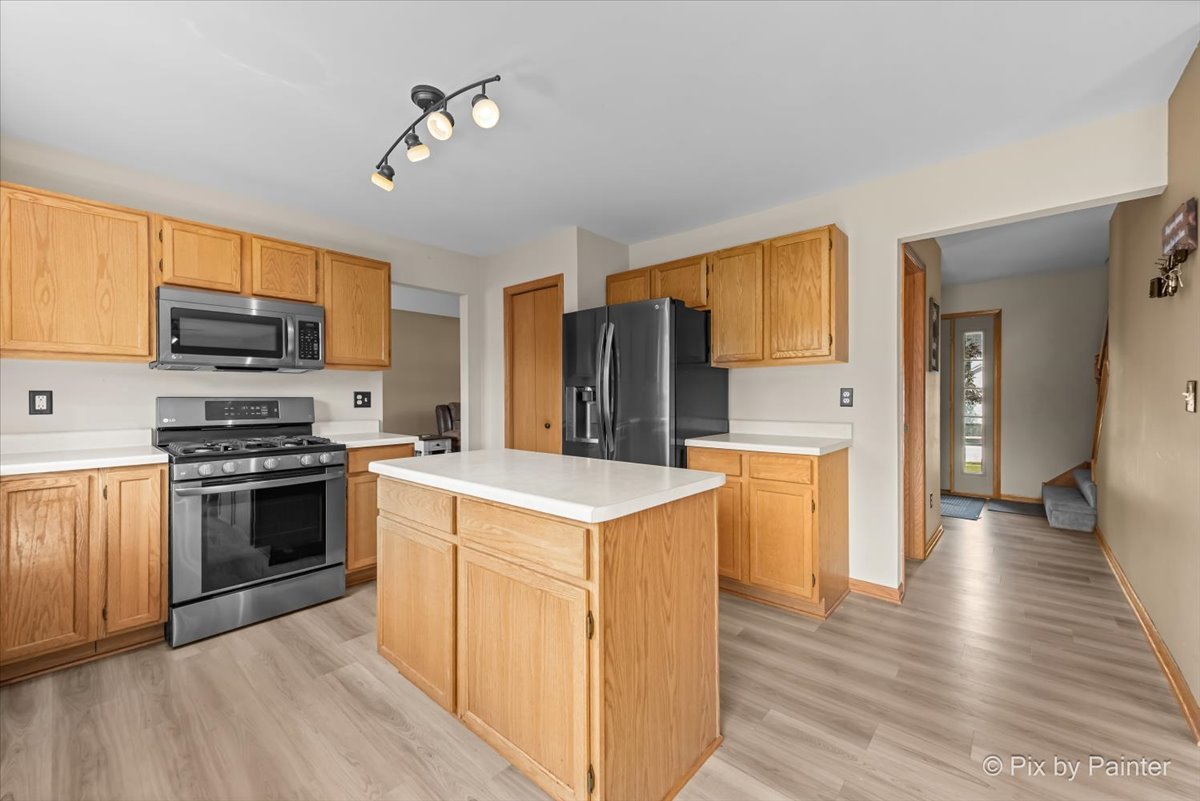 2107 Bridgewater Drive, Belvidere, IL 61008