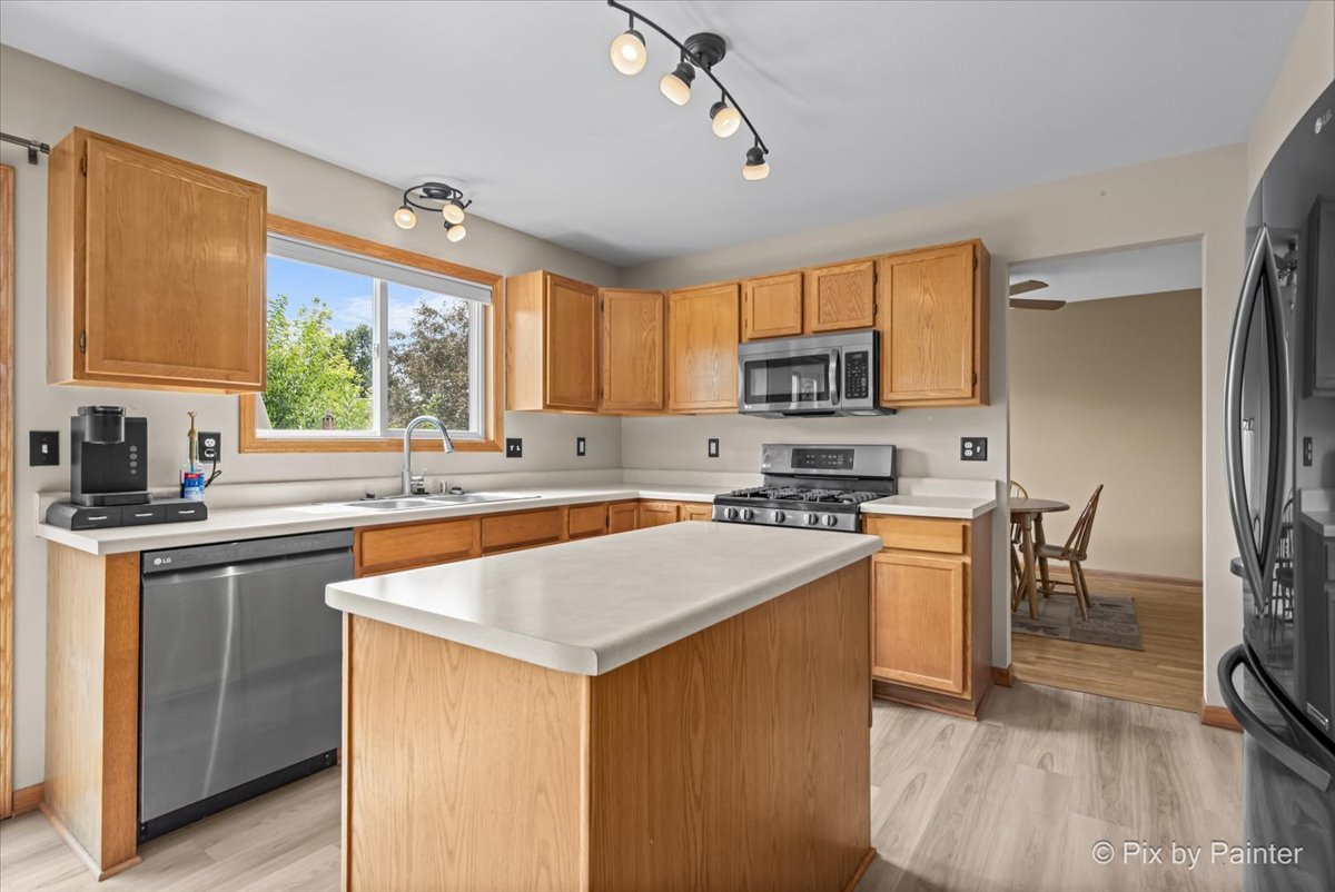 2107 Bridgewater Drive, Belvidere, IL 61008
