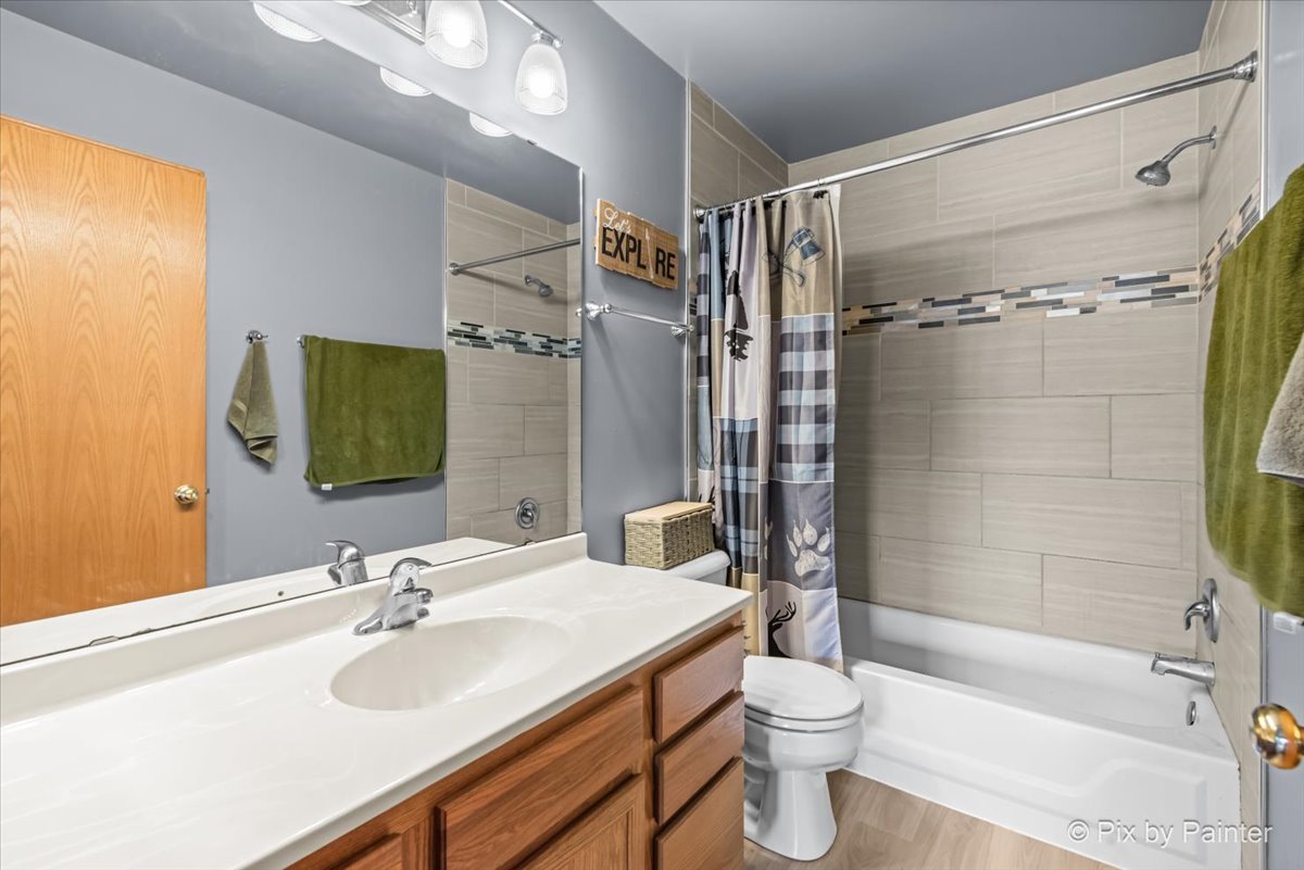 2107 Bridgewater Drive, Belvidere, IL 61008