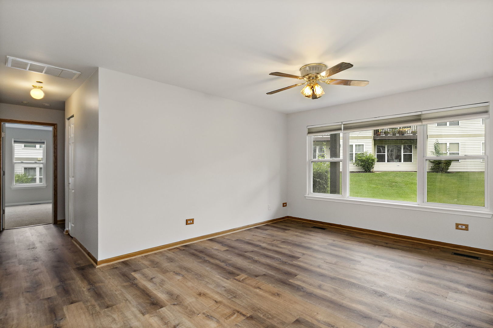 1104 Yorkshire Court #A, Elgin, IL 60120