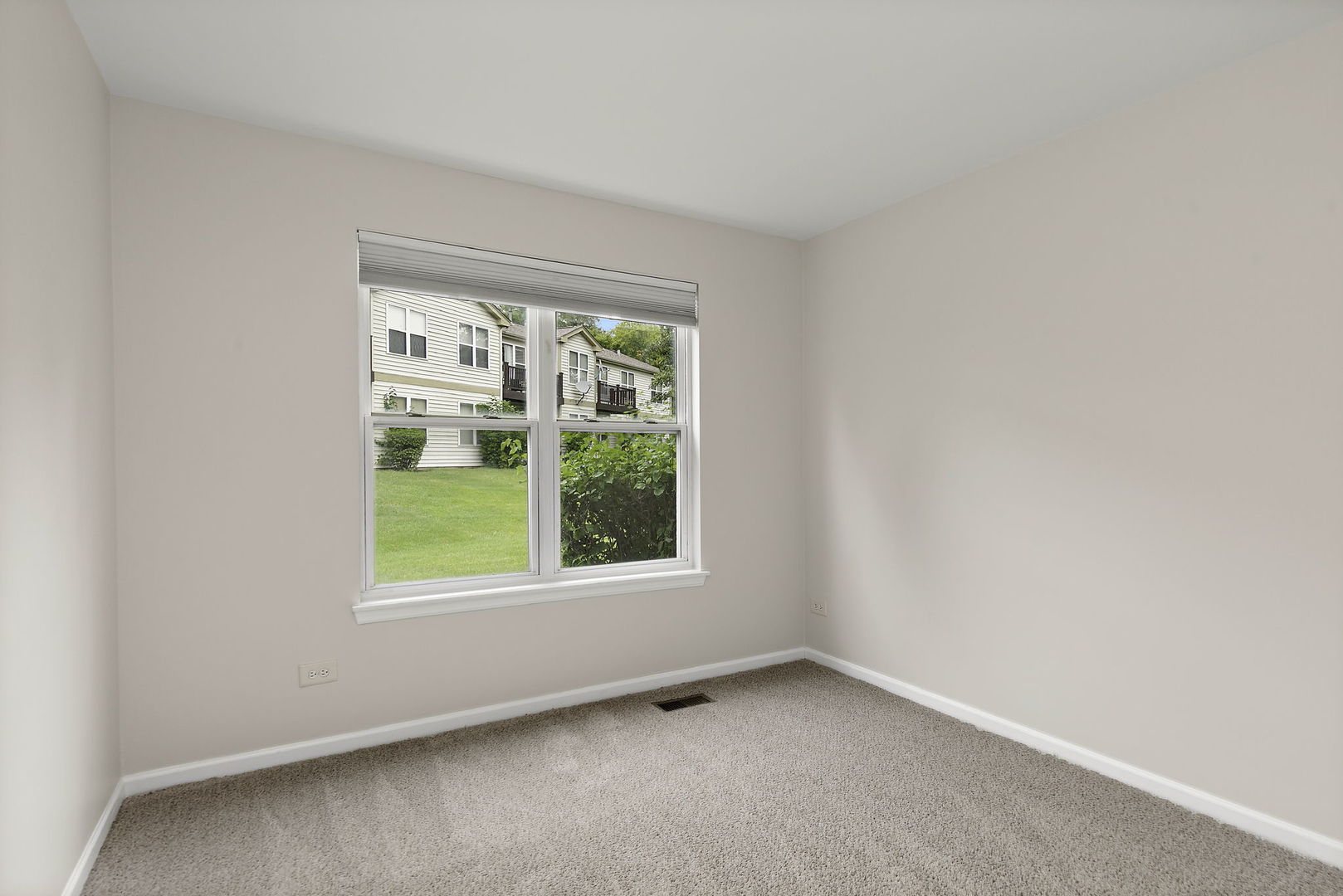 1104 Yorkshire Court #A, Elgin, IL 60120