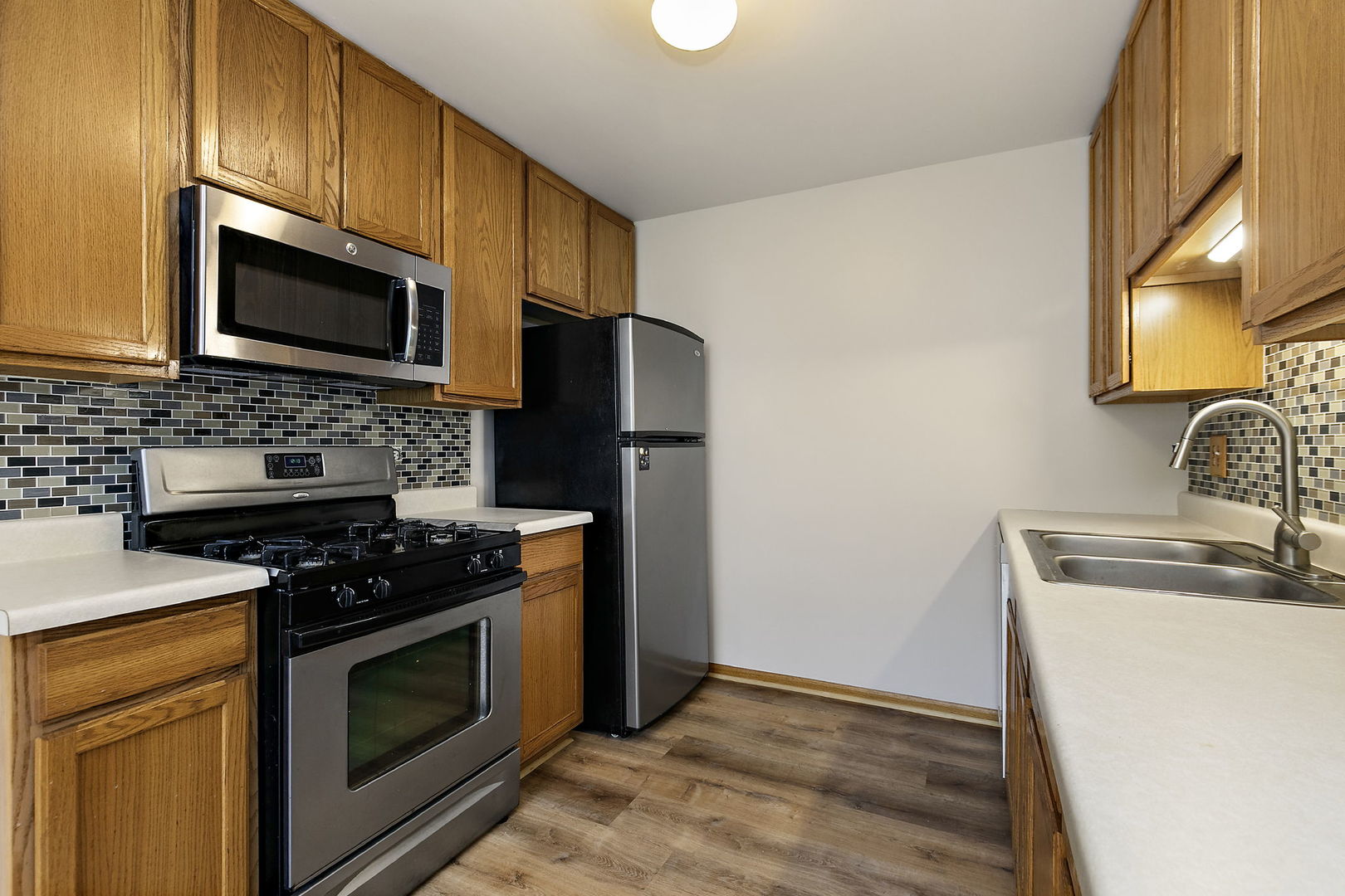 1104 Yorkshire Court #A, Elgin, IL 60120