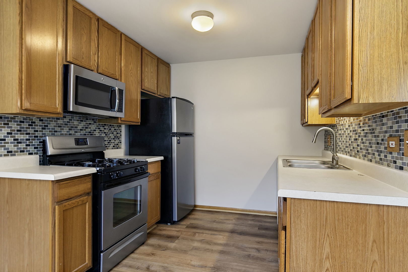 1104 Yorkshire Court #A, Elgin, IL 60120