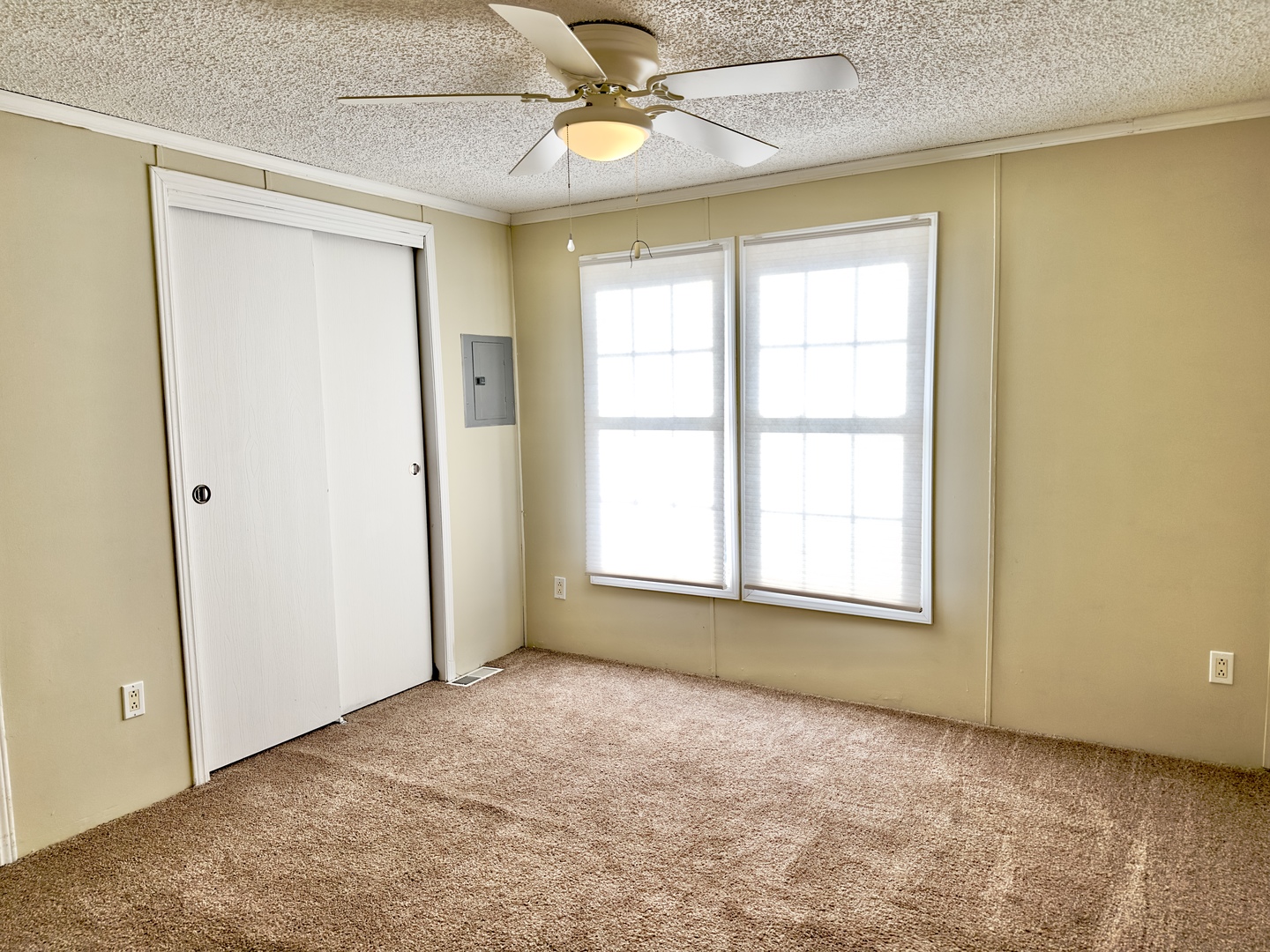 27W370 Geneva Road #68, West Chicago, IL 60185
