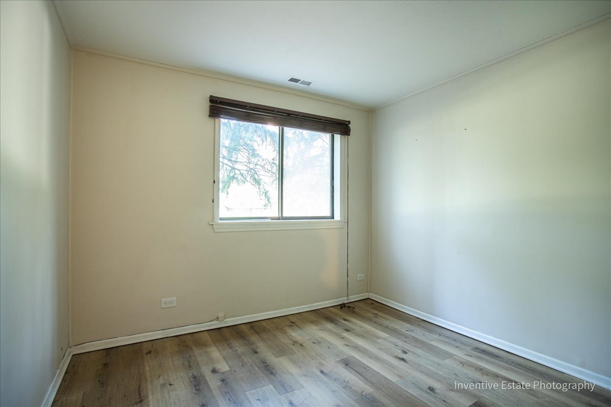 7 E Carriageway Drive #101, Hazel Crest, IL 60429