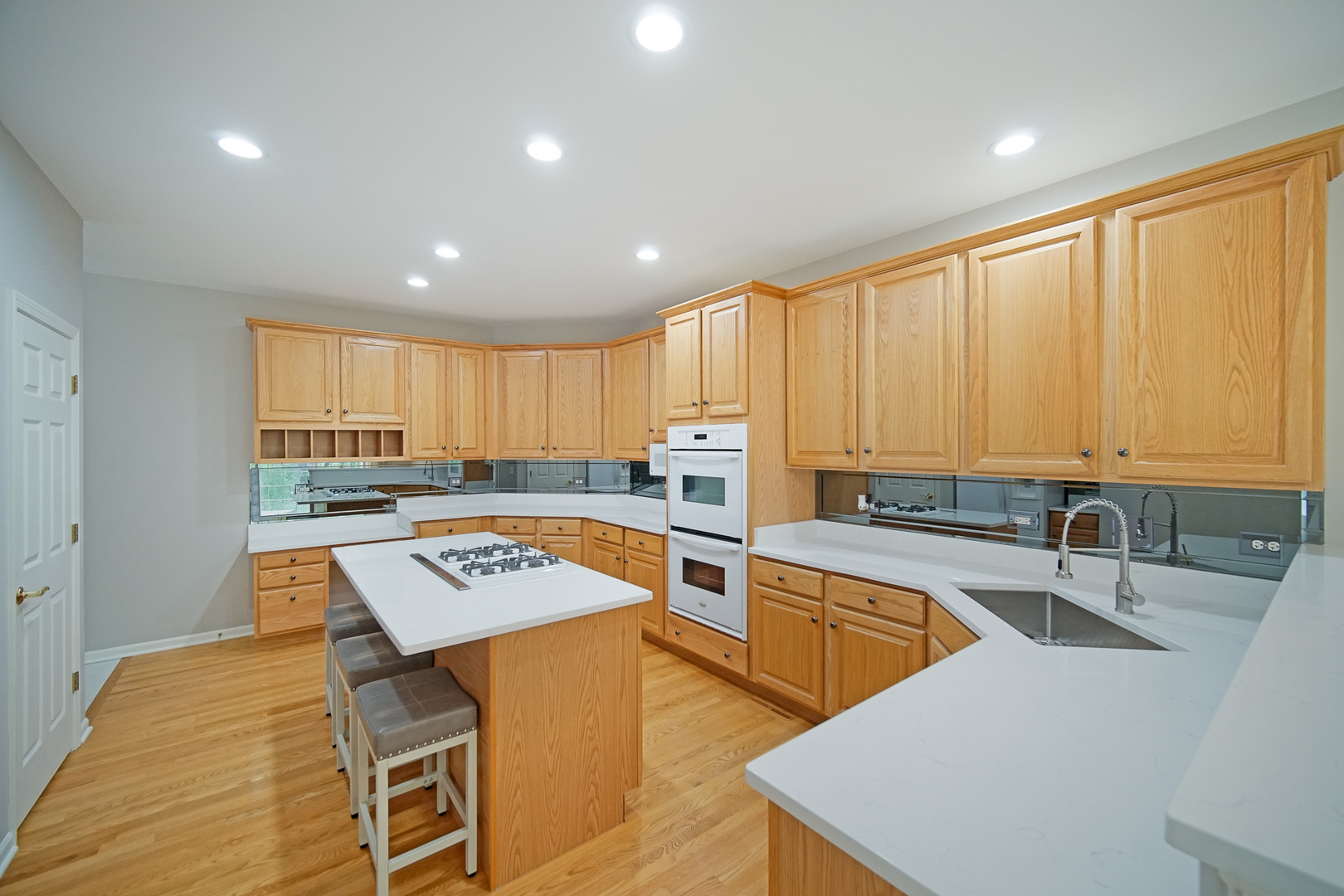33 Spyglass Circle, Palos Heights, IL 60463