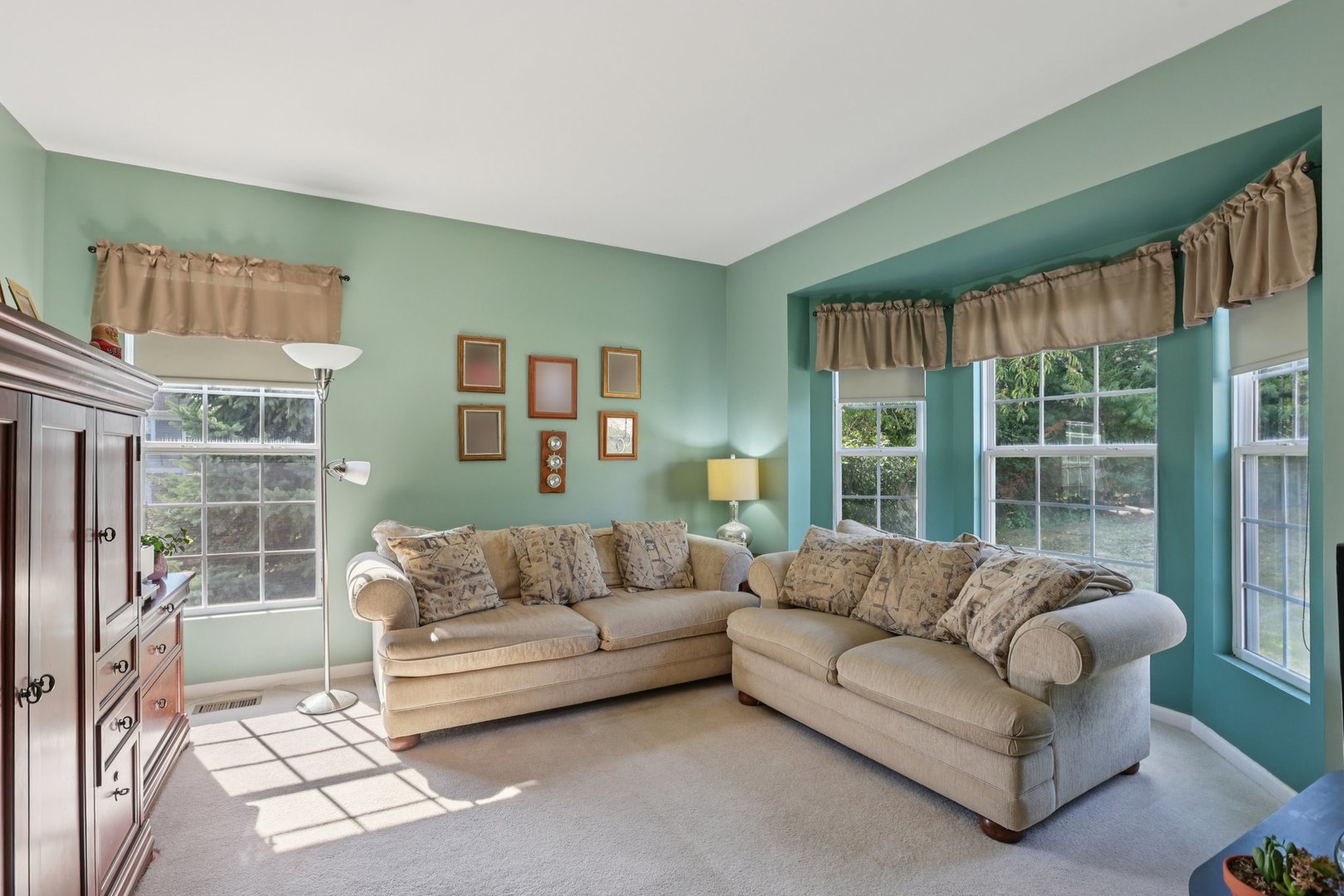 891 Talismon Court, Fox Lake, IL 60020