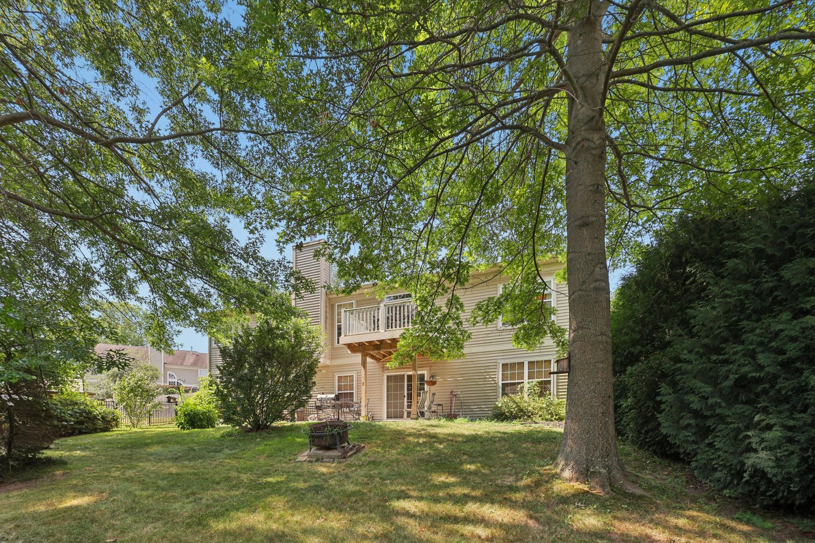 891 Talismon Court, Fox Lake, IL 60020