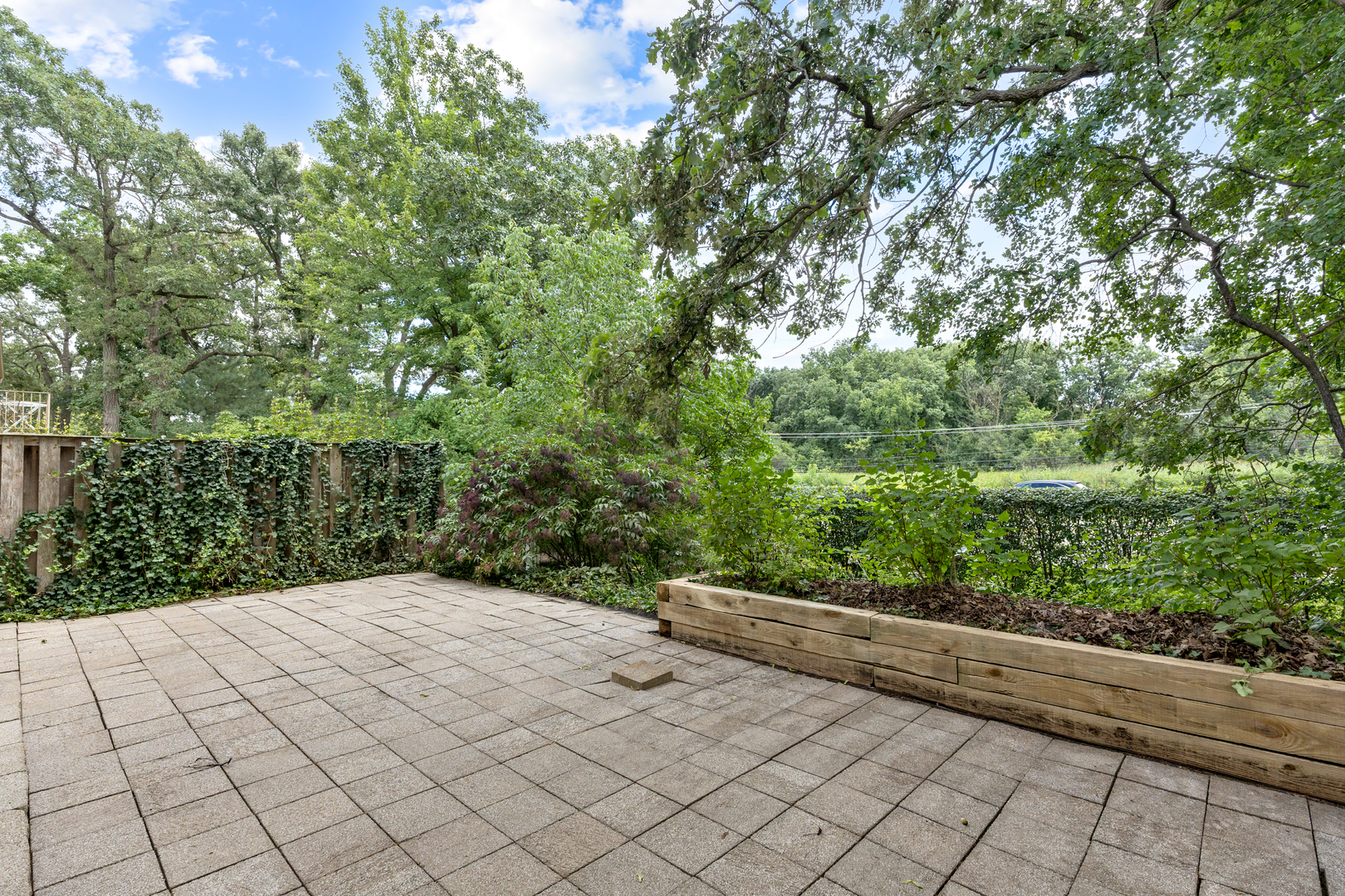 19W019 Avenue Barbizon, Oak Brook, IL 60523