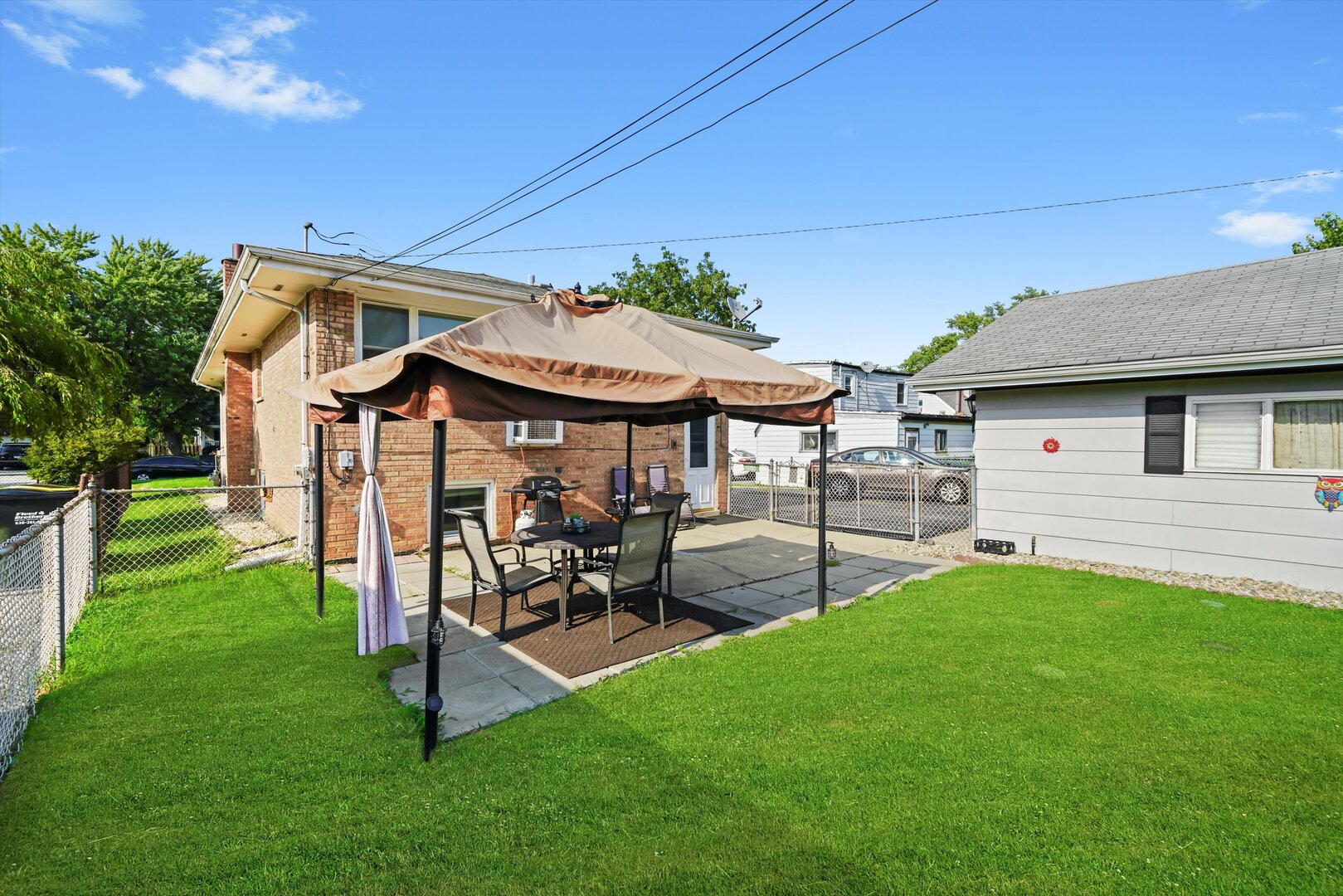 6913 97th Street, Chicago Ridge, IL 60415