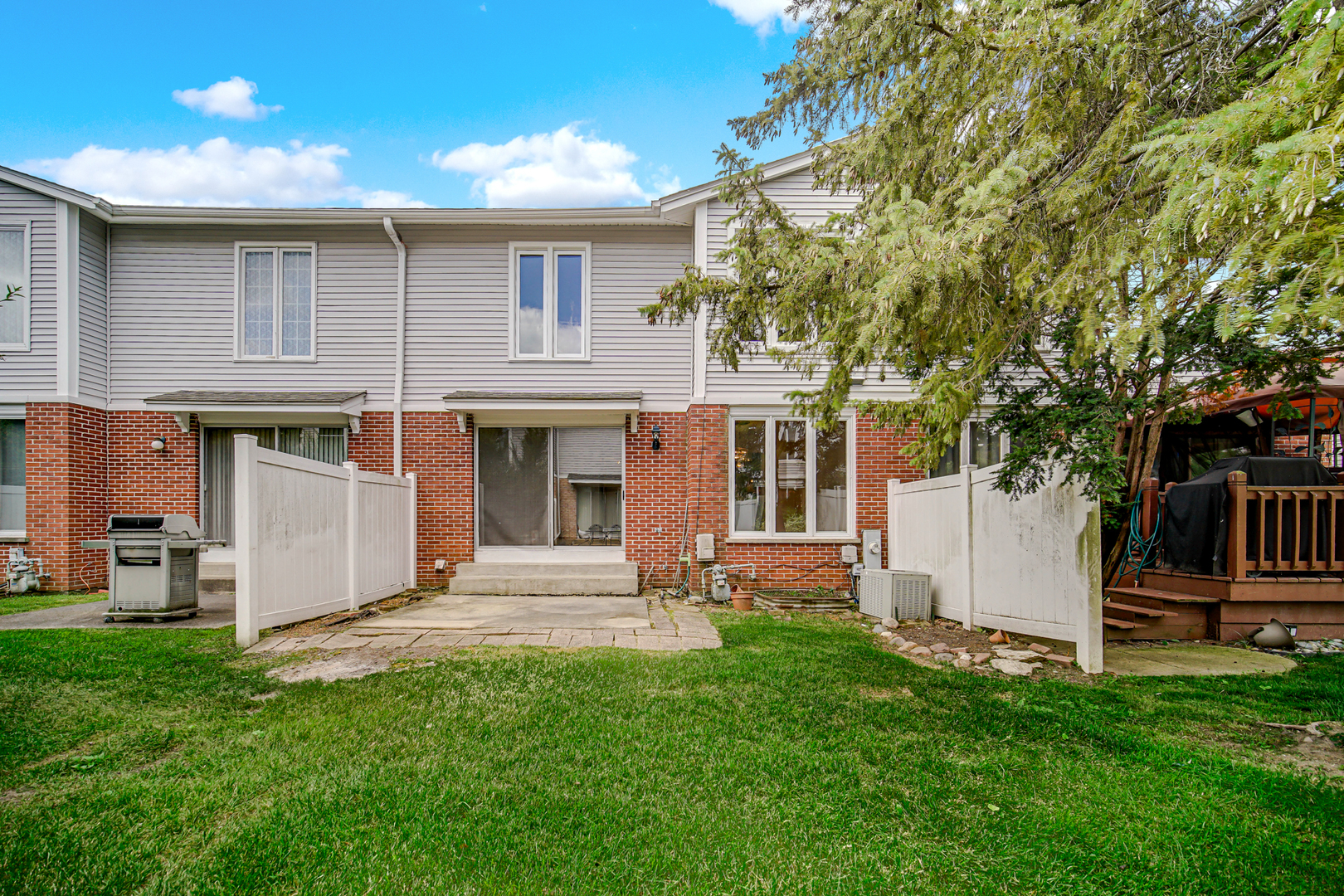628 Martin Lane, Deerfield, IL 60015
