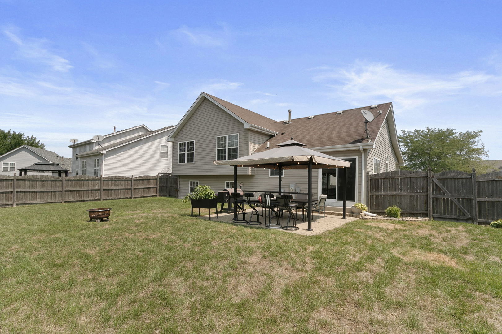 25618 W Lilac Avenue, Monee, IL 60449