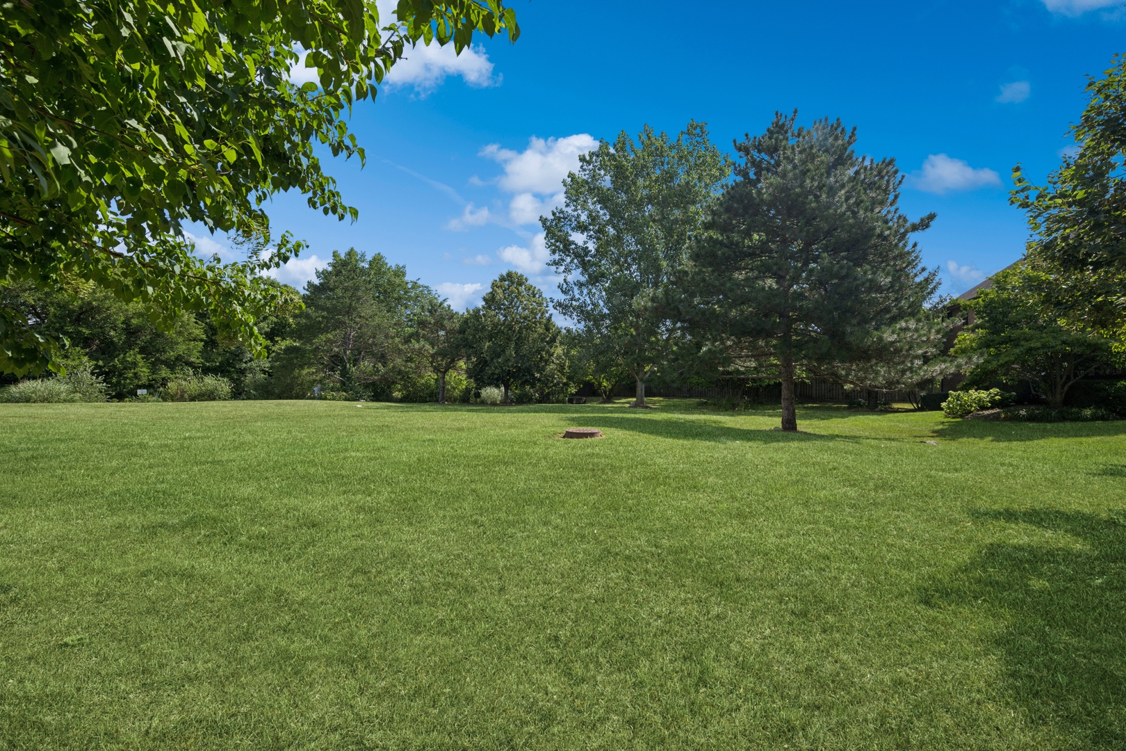 6401 Davidson Court, Gurnee, IL 60031