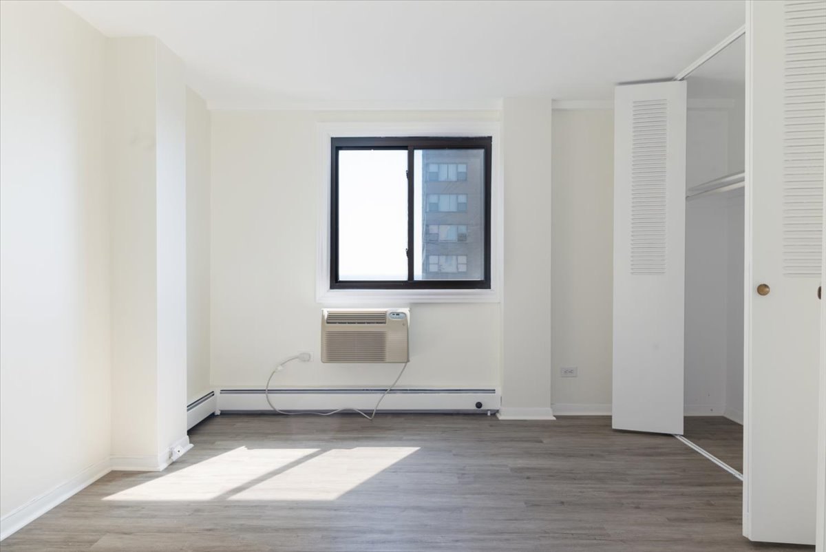 6300 N Sheridan Road #710, Chicago, IL 60660