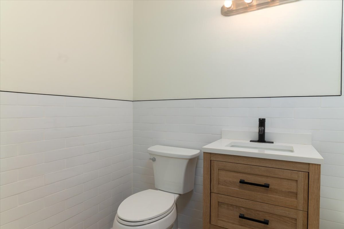 6300 N Sheridan Road #710, Chicago, IL 60660