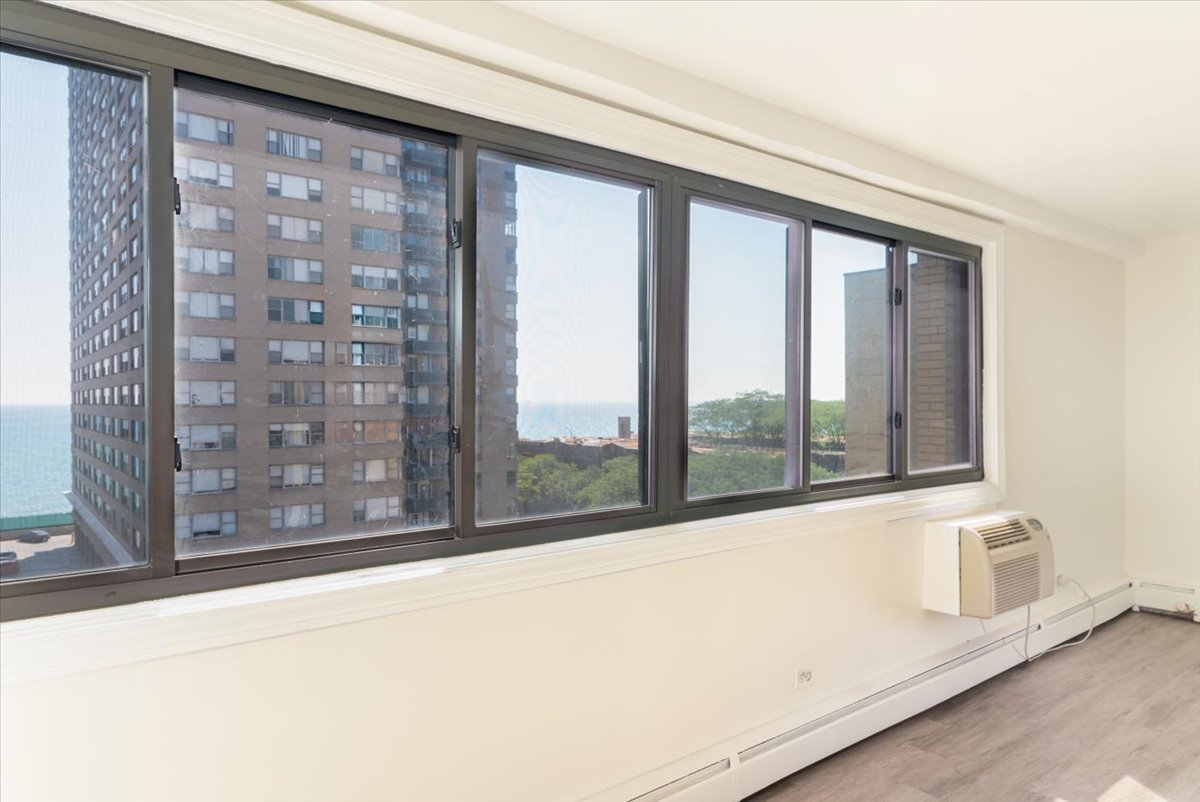 6300 N Sheridan Road #710, Chicago, IL 60660