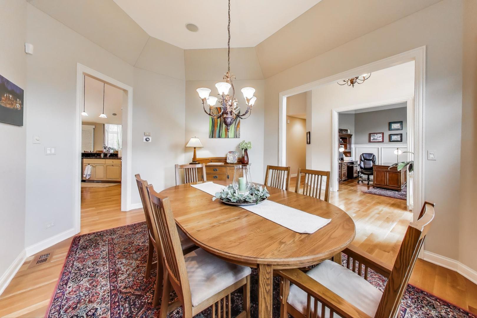 8132 Pickens Drive, Orland Park, IL 60462