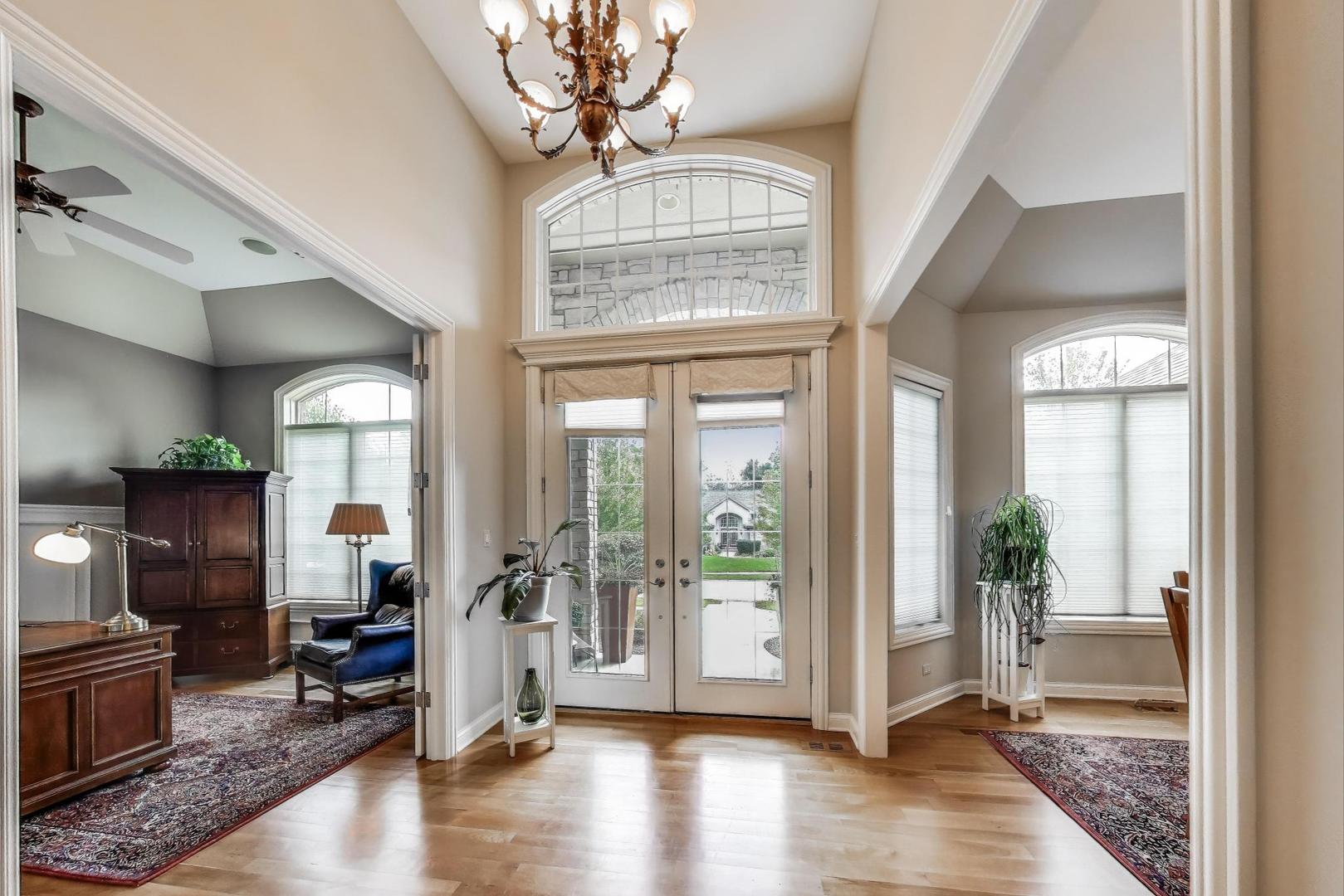 8132 Pickens Drive, Orland Park, IL 60462