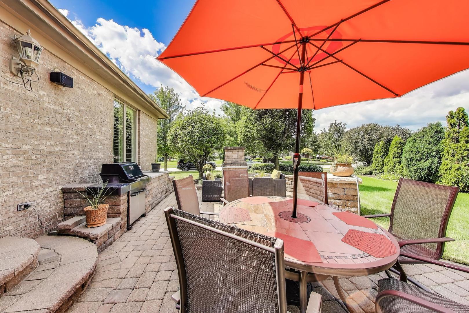 8132 Pickens Drive, Orland Park, IL 60462