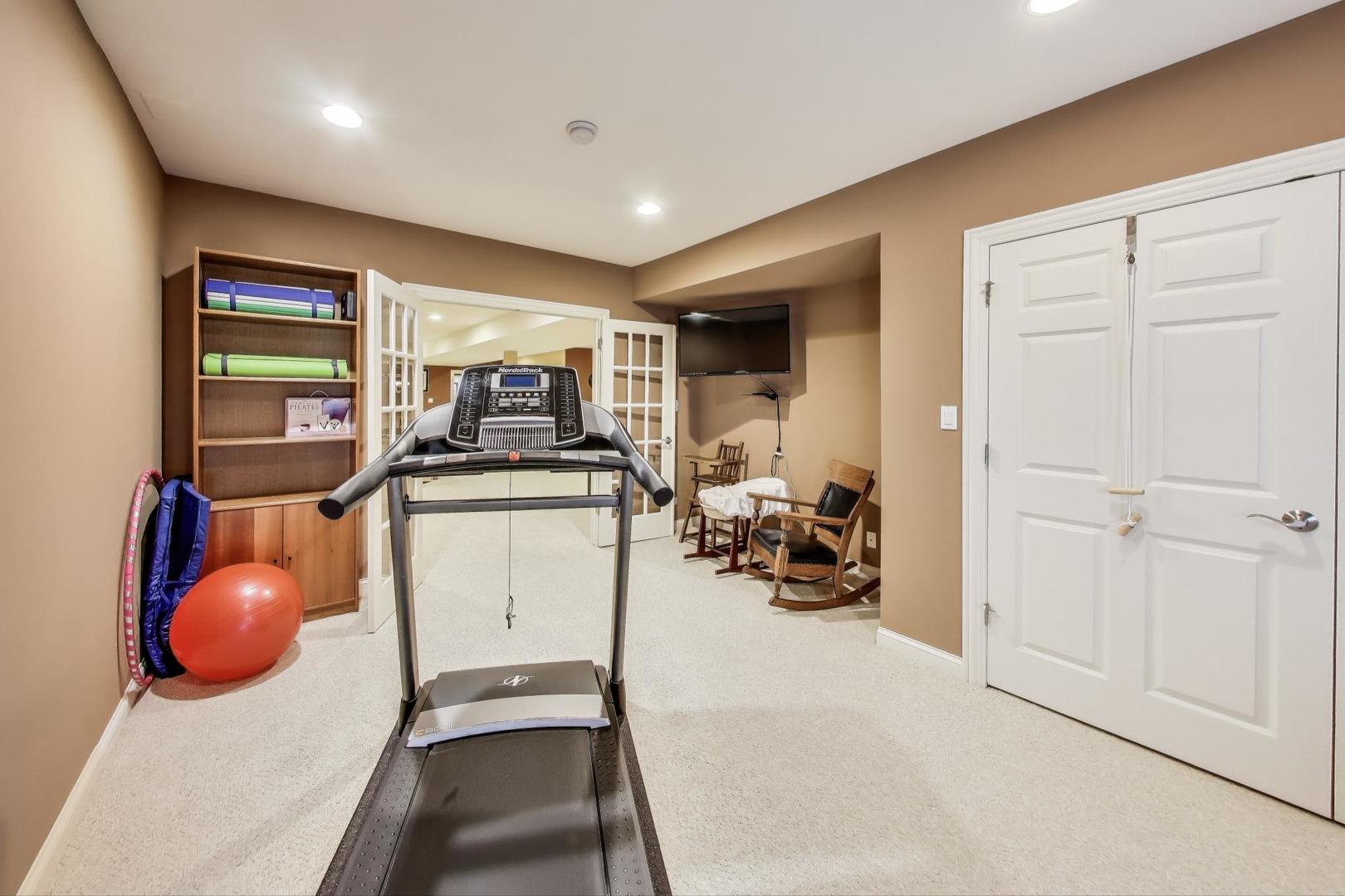 8132 Pickens Drive, Orland Park, IL 60462