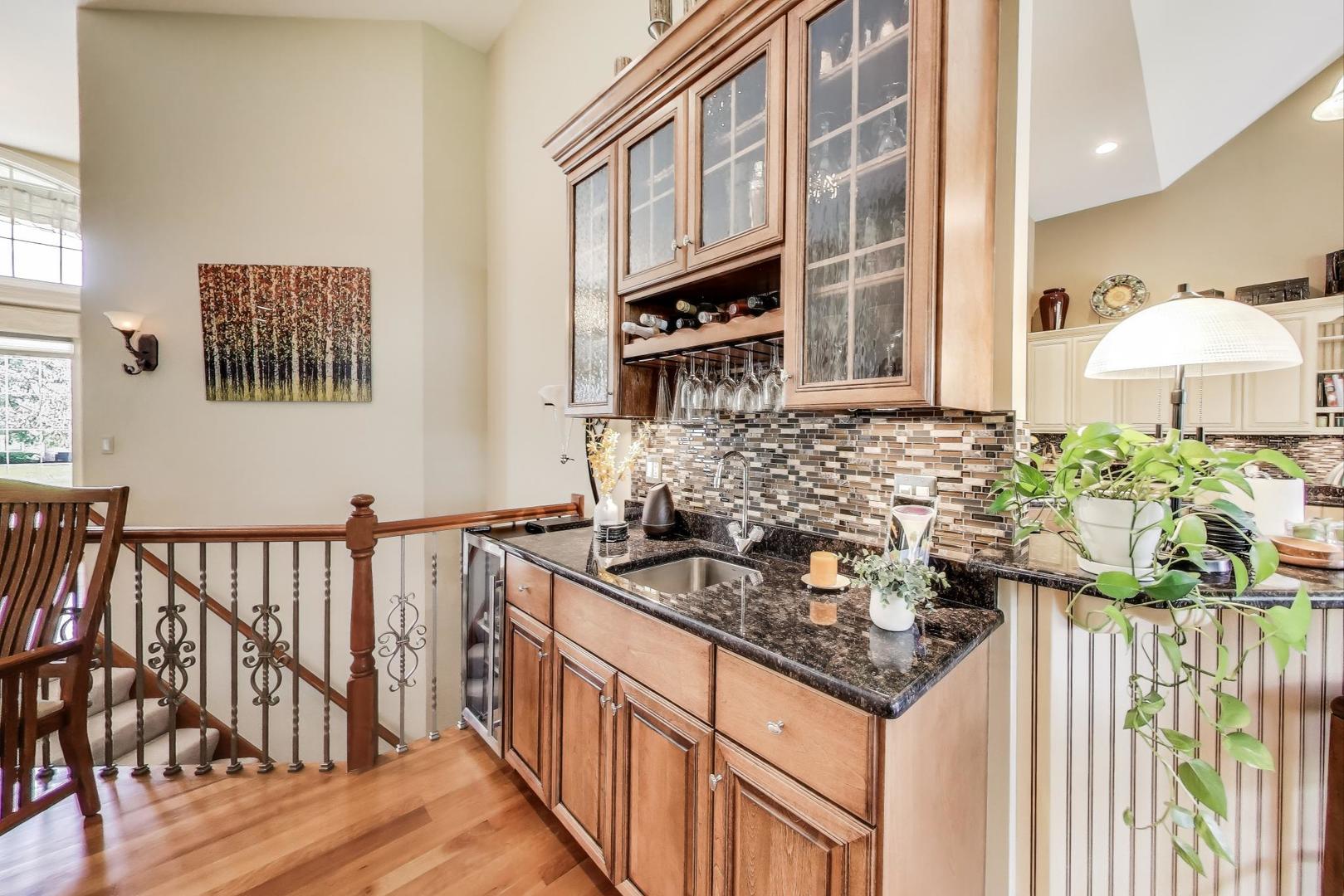 8132 Pickens Drive, Orland Park, IL 60462