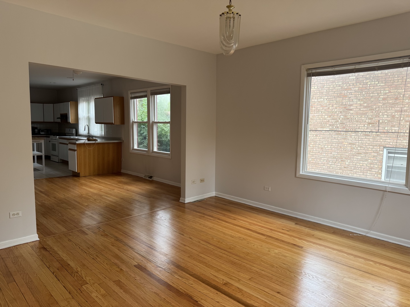 11 Lafayette Road #1, Riverside, IL 60546