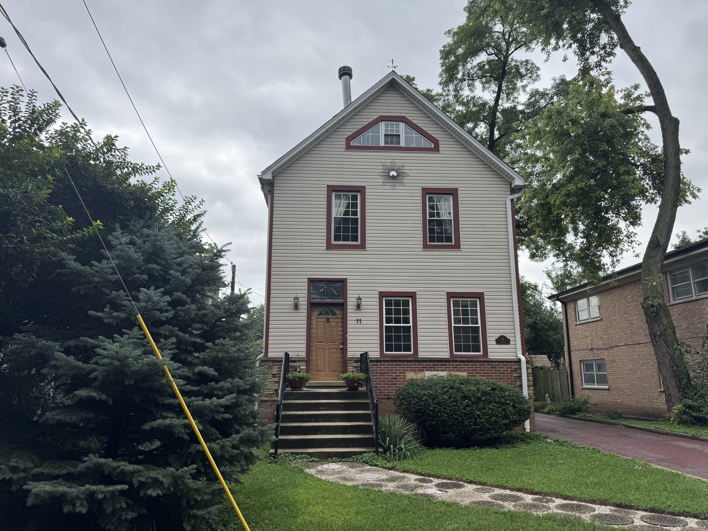 11 Lafayette Road #1, Riverside, IL 60546