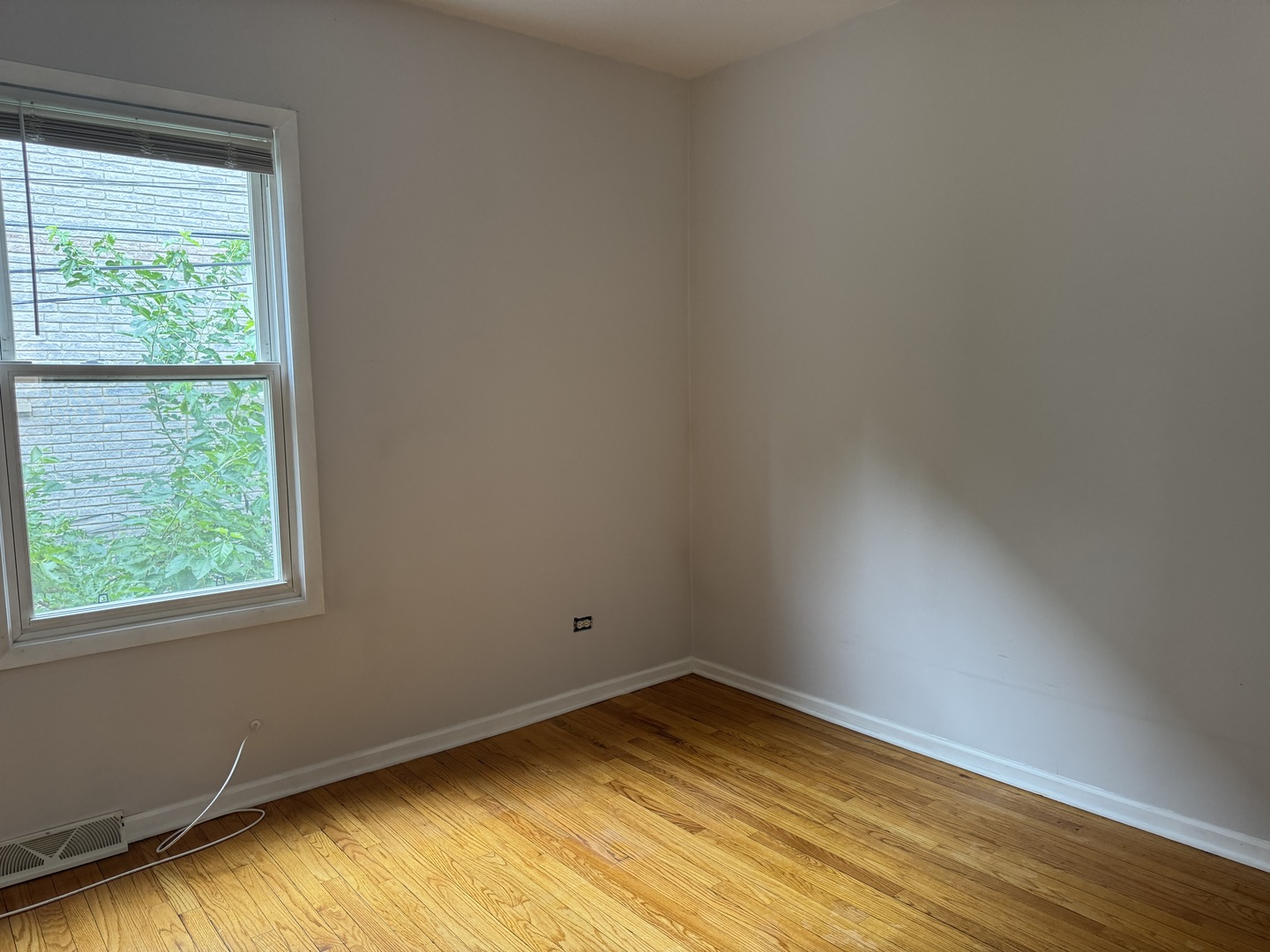 11 Lafayette Road #1, Riverside, IL 60546