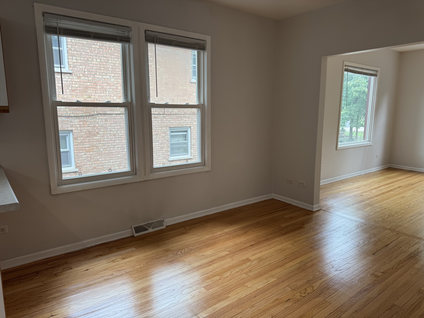 11 Lafayette Road #1, Riverside, IL 60546