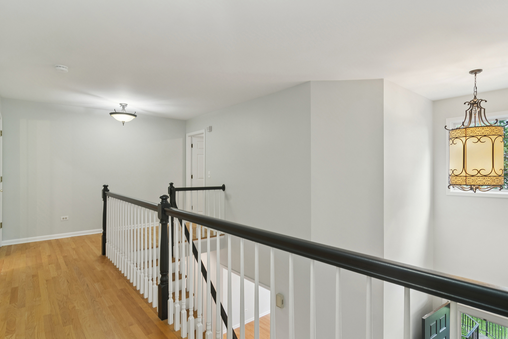 2040 Trent Court #2040, Glenview, IL 60026