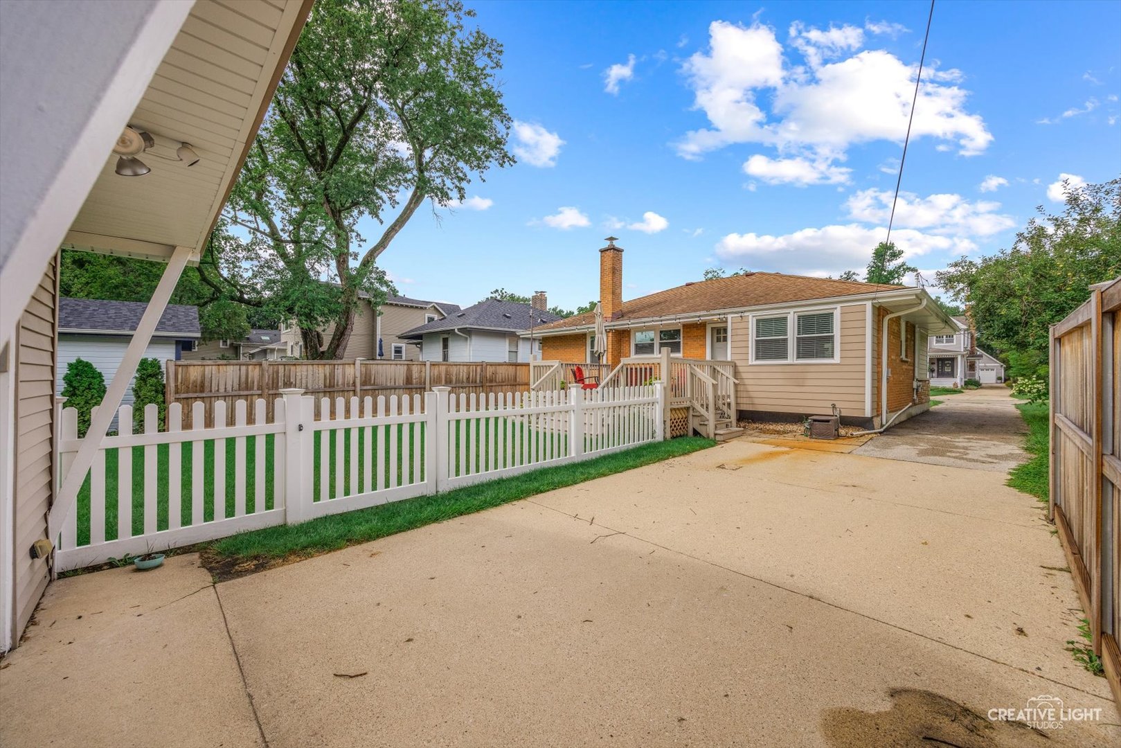 735 Western Avenue, Glen Ellyn, IL 60137