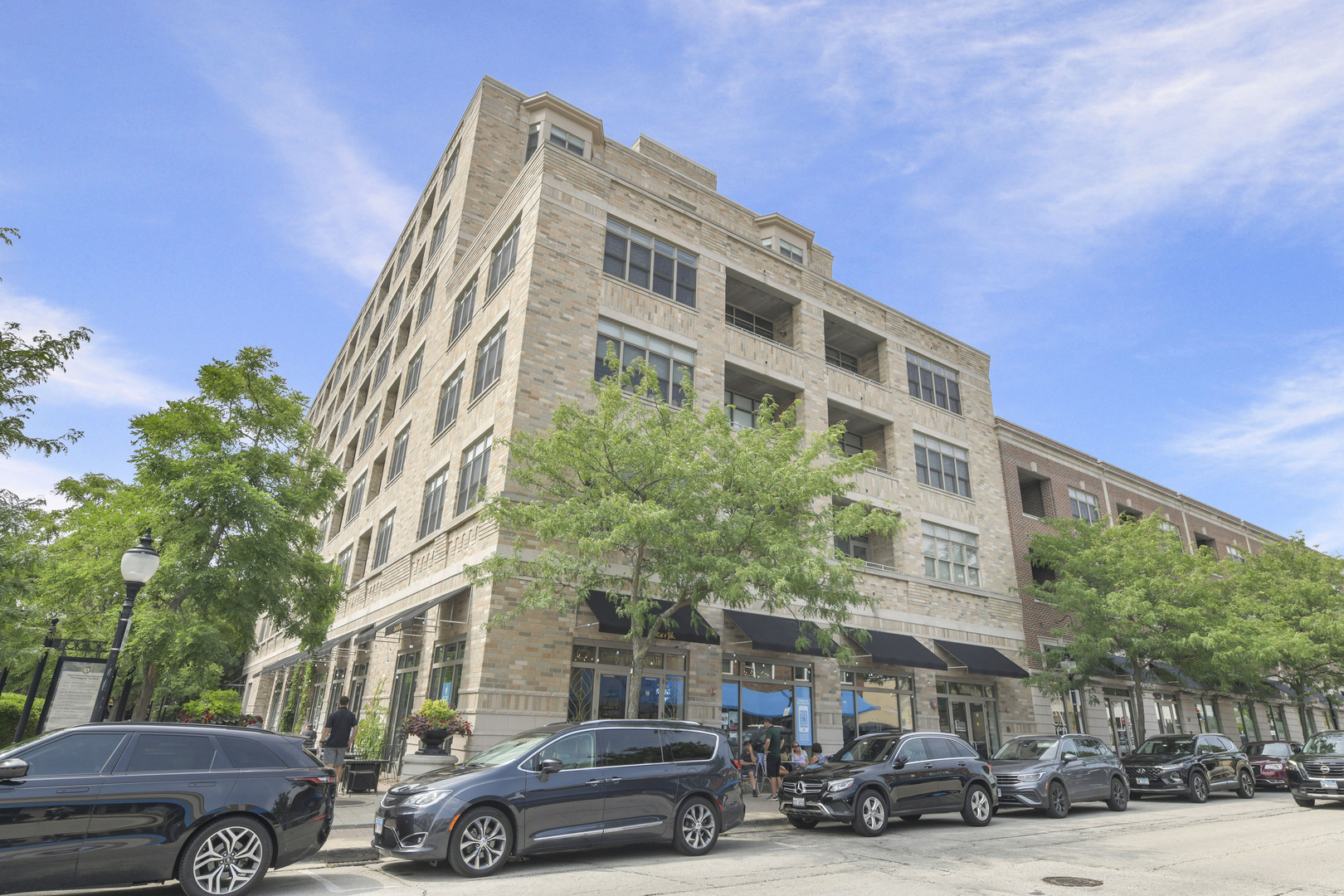 10 S Dunton Avenue #704, Arlington Heights, IL 60005