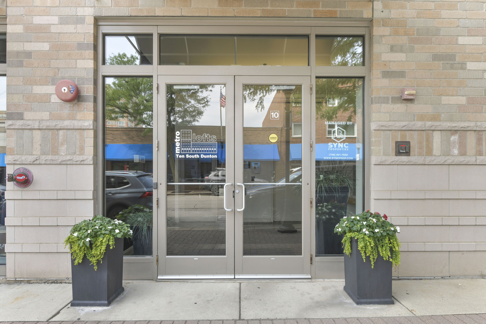 10 S Dunton Avenue #704, Arlington Heights, IL 60005
