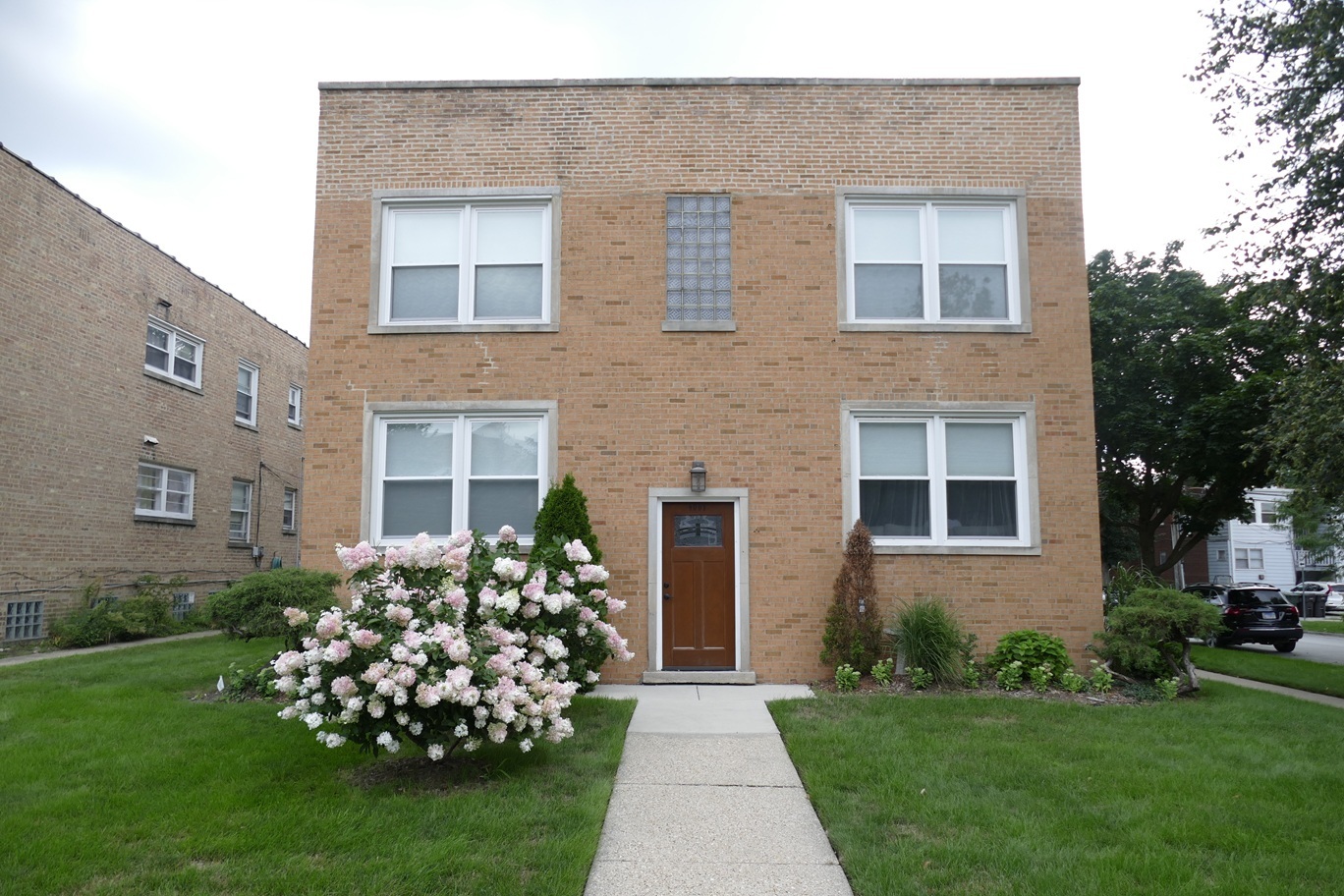 9003 Bronx Avenue #1N, Skokie, IL 60077