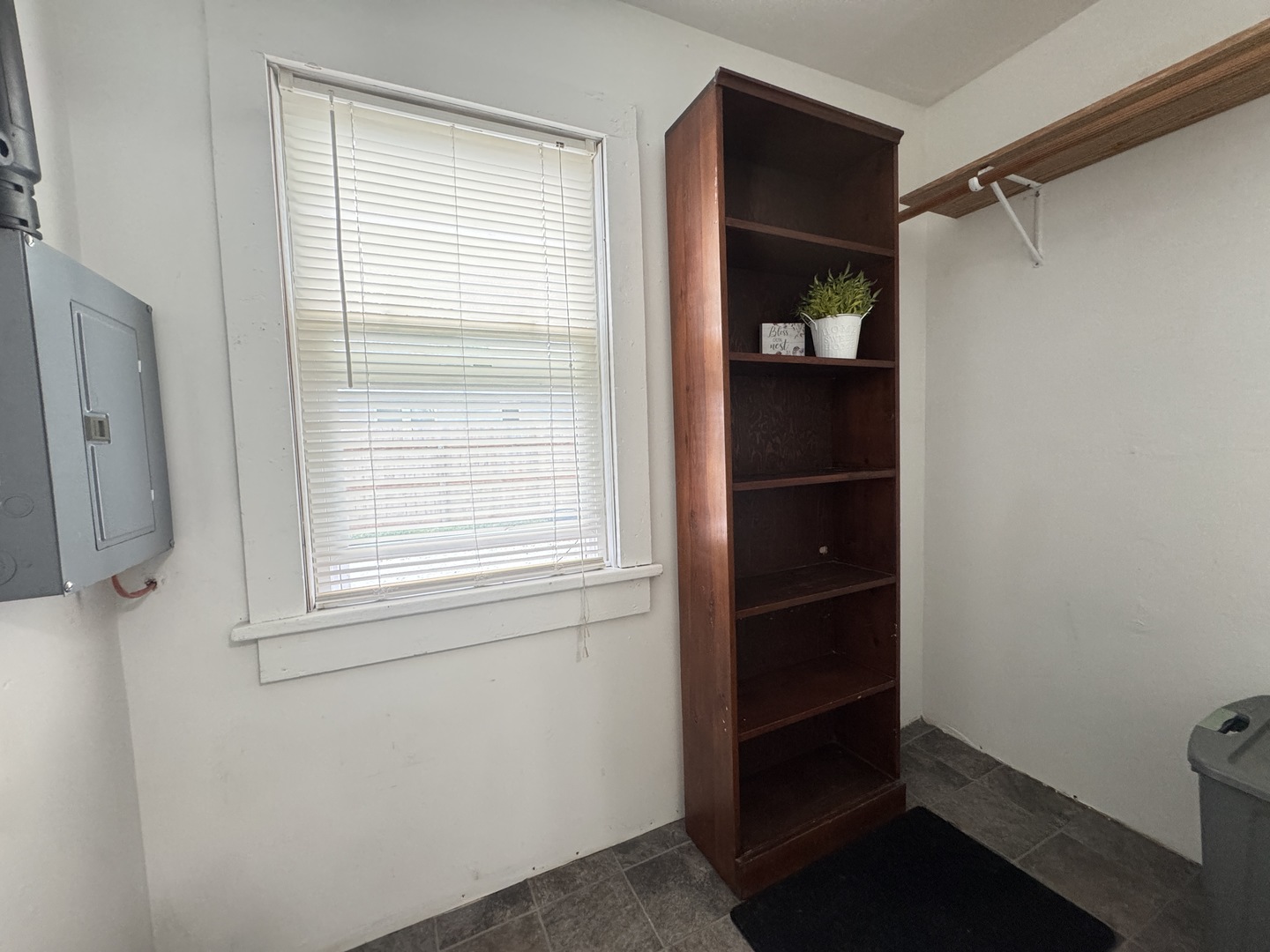 306 S 4th Street, Cherry, IL 61317