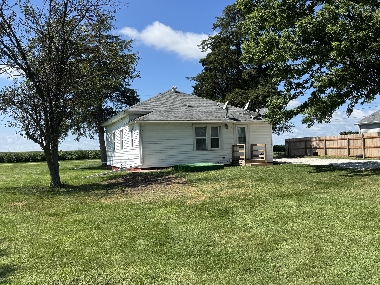 306 S 4th Street, Cherry, IL 61317
