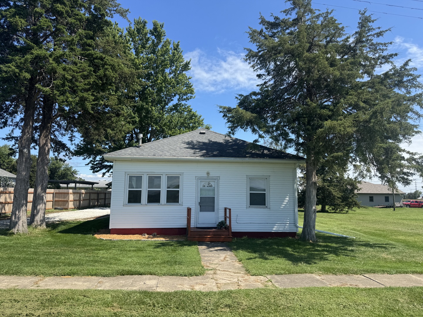 306 S 4th Street, Cherry, IL 61317