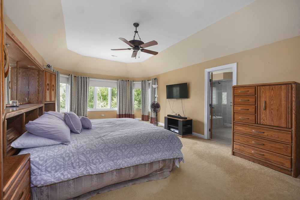 3592 Scottsdale Circle, Naperville, IL 60564