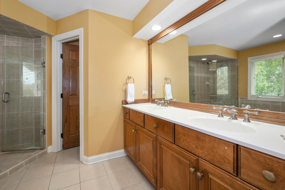 3592 Scottsdale Circle, Naperville, IL 60564