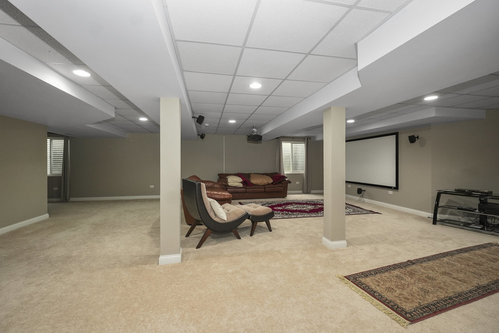 3592 Scottsdale Circle, Naperville, IL 60564